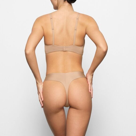 SKIMS NWT Wirelesss Lightly Lined Bra in the color Clay size 36H - Picture 4 of 5